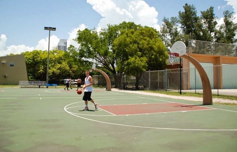 Quadra no Flamingo Park em Miami Beach