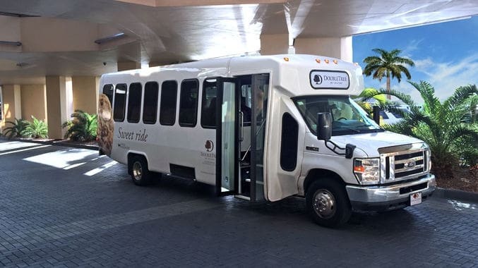 Como ir do aeroporto de Miami até o centro turístico de transfer