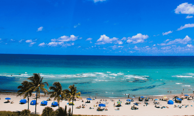 Se hospedando em Hollywood Beach