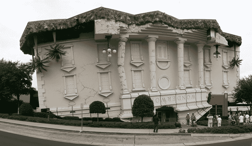 WonderWorks: A casa de ponta-cabeça em Orlando