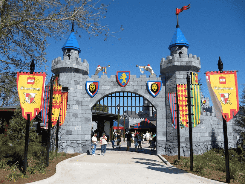 Area Lego Kingdoms no parque Legoland