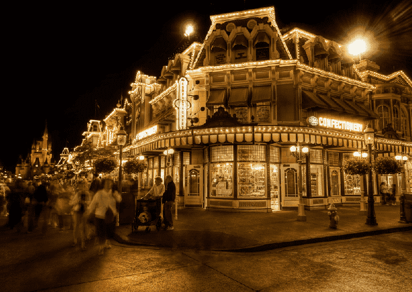 Frente da loja Confectionery no Magic Kingdom em Orlando 