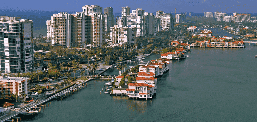 Cidade Naples na Flórida 