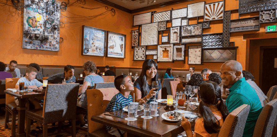 Restaurante Tiffins no Animal Kingdom em Orlando