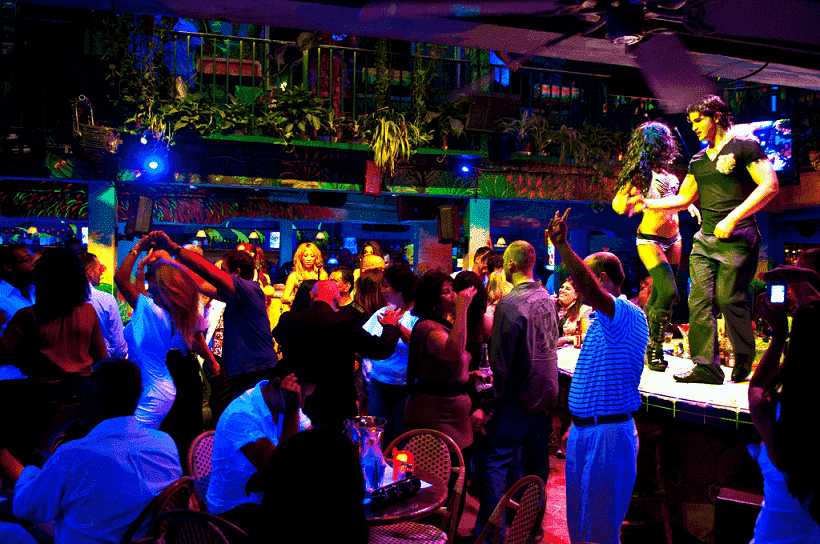 Balada Mango's Tropical Café em Miami Beach