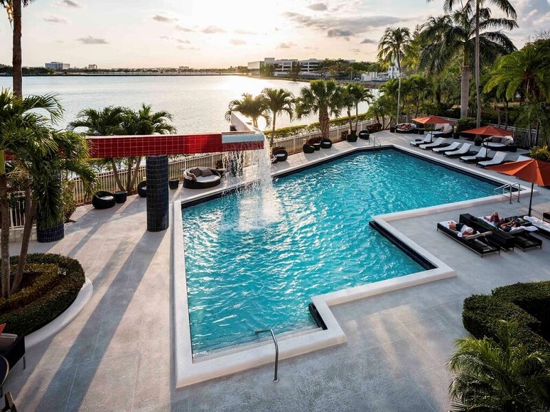 Piscina do Pullman Miami Airport Hotel