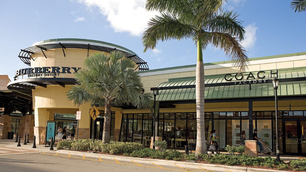 Lojas no outlet Sawgrass Mills em Miami