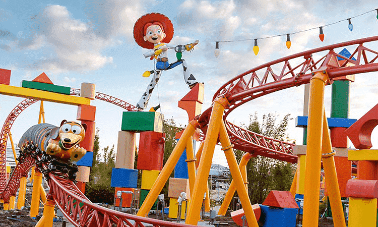 Atração Slinky Dog Dash no Disney Hollywood Studios