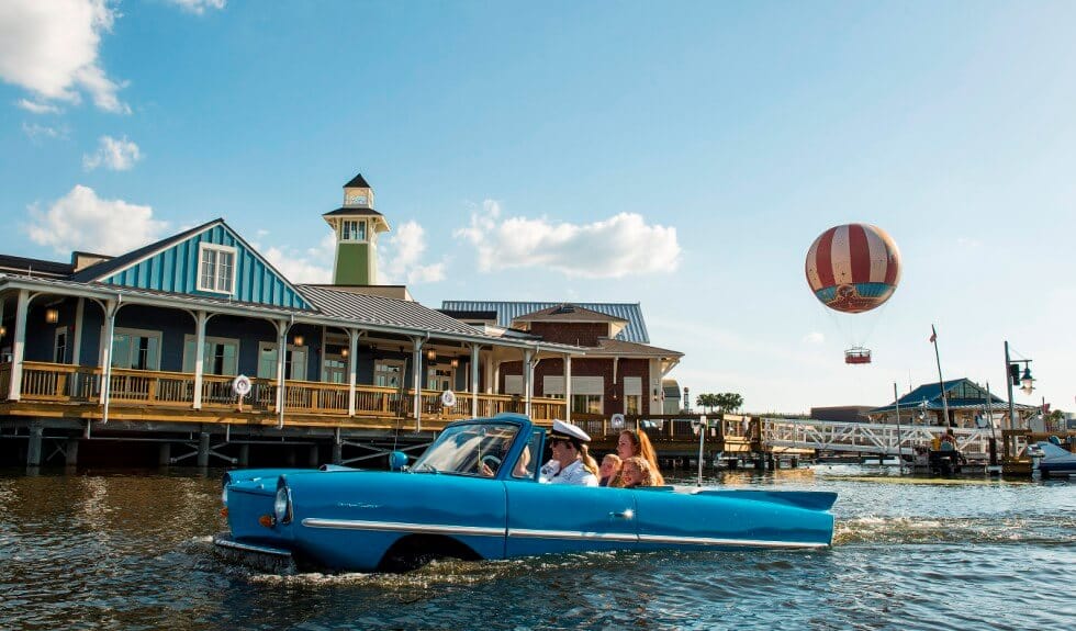 Passeio de carro anfíbio no The Boathouse no Disney Springs em Orlando