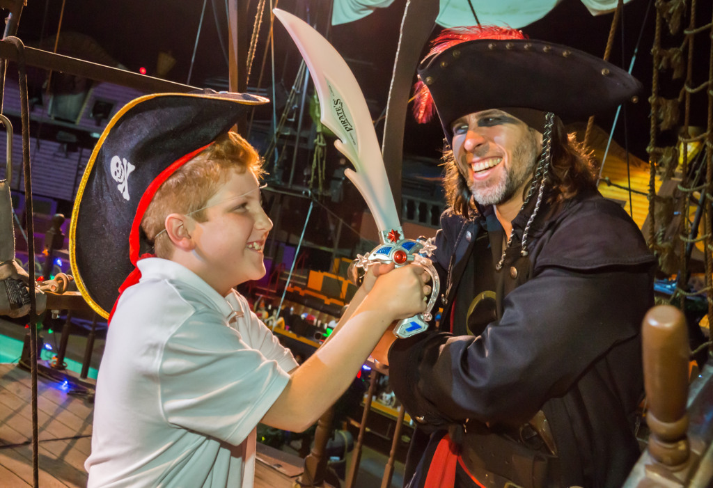 Jantar e show Pirates Dinner Show em Orlando