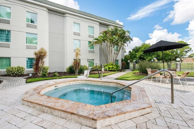 Jacuzzi do Hotel Sleep Inn em Clearwater