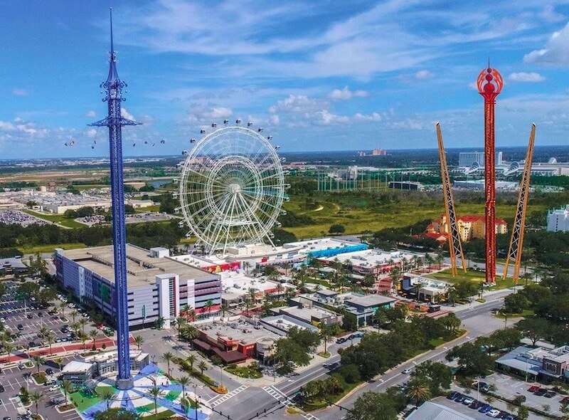 Vista aérea Orlando Gyro Drop Tower no ICON Park em Orlando