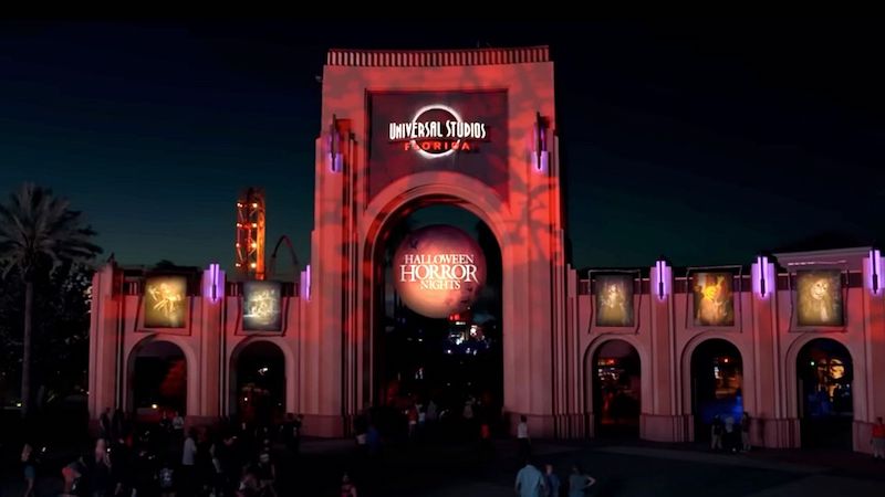 Entrada do Halloween Horror Nights no parque Universal Studios em Orlando