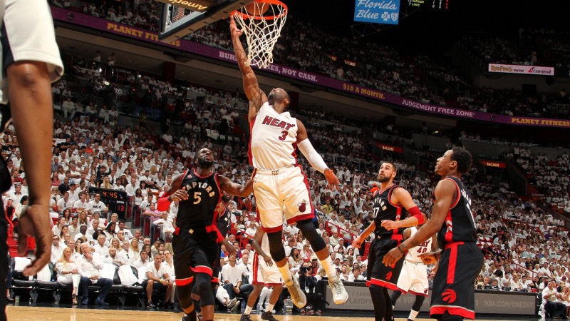 Jogo de basquete NBA do Miami Heat na arena