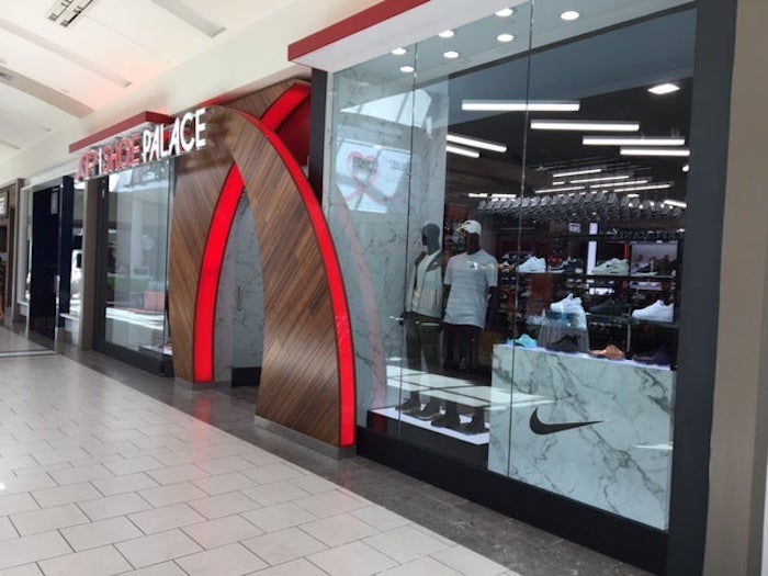 Loja Shoe Palace no Dadeland Mall em Miami